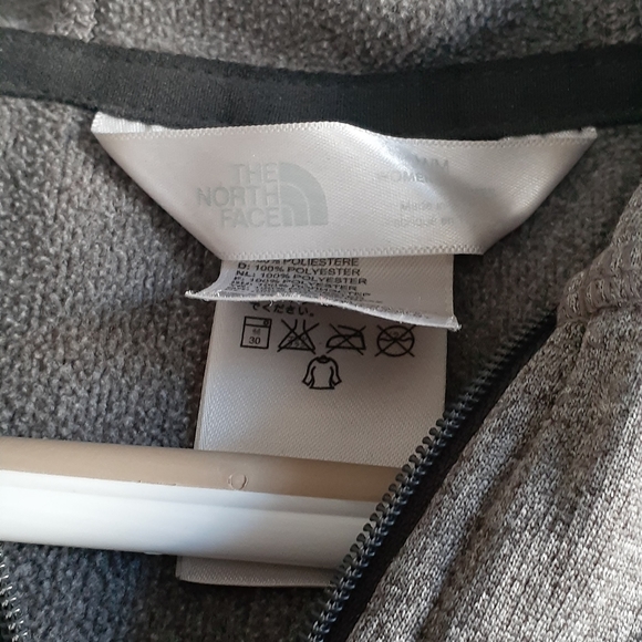The North Face womens zipped hoodie - Picture 3 of 5
